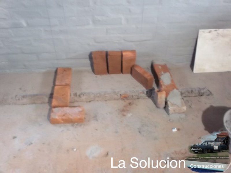 Planteo con ladrillos para verificar medidas
